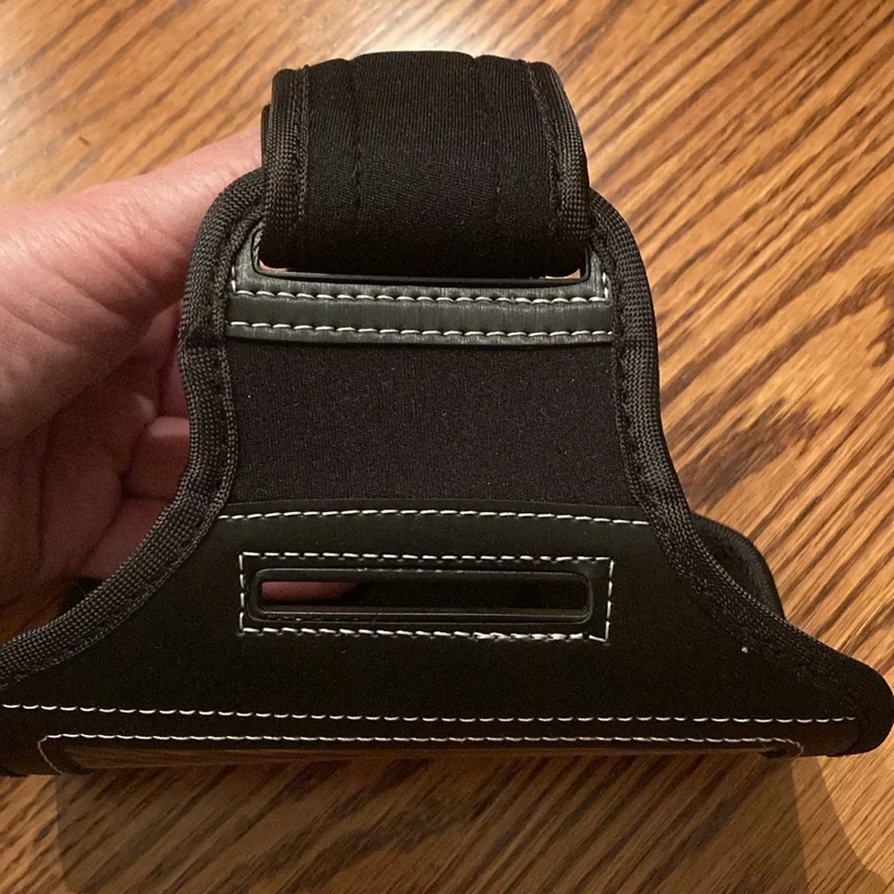 Black Armband Phone Holder